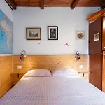 Landhuis La Casa Nel Bosco-senza Auto Ponte della Venturina