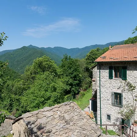 La Casa Nel Bosco-senza Auto Casa di campagna