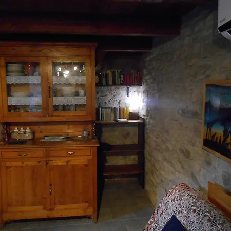 Landhuis La Casa Nel Bosco-senza Auto Ponte della Venturina