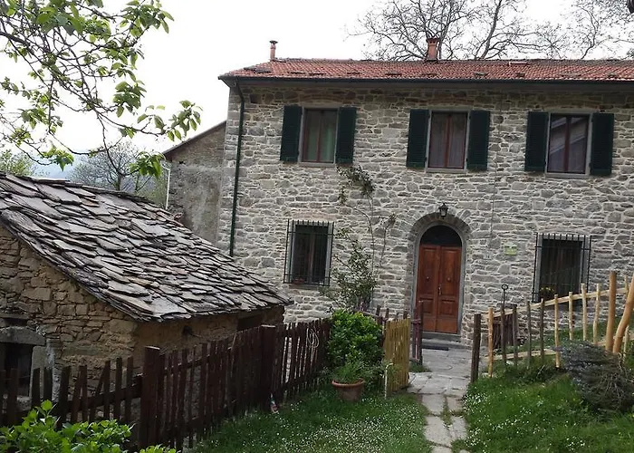 La Casa Nel Bosco-senza Auto Casa de Campo Ponte della Venturina