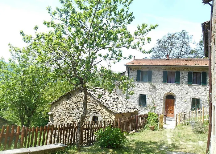 La Casa Nel Bosco-senza Auto Casa de Campo